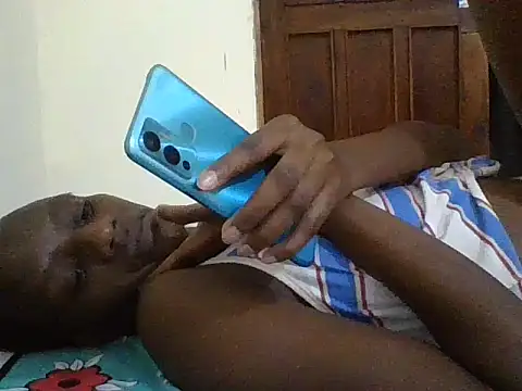 Snapshot of Lusty_Aliyah chatting on September 18, 2025, 7:49 pm Lusty Aliyah online show from September 18, 2025, 7:49 pm