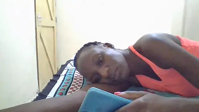 Snapshot of Lusty_Aliyah chatting on October 8, 2025, 12:30 am Lusty Aliyah online show from October 8, 2025, 12:30 am