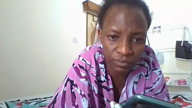 Snapshot of Lusty_Aliyah chatting on October 17, 2025, 7:44 am Lusty Aliyah online show from October 17, 2025, 7:44 am