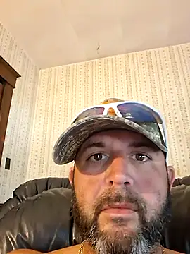 Snapshot of Bush_smusher chatting on October 21, 2025, 6:41 pm Bush smusher online show from October 21, 2025, 6:41 pm