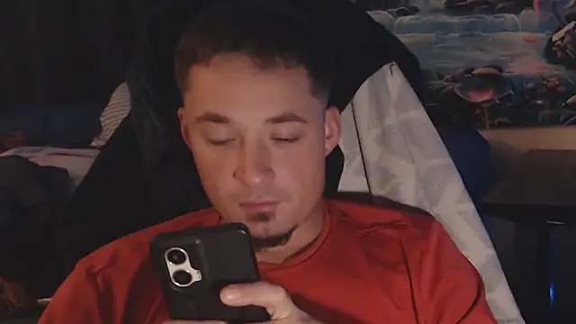 Snapshot of YoBlezz chatting on September 9, 2025, 4:12 am YoBlezz online show from September 9, 2025, 4:12 am