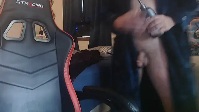 Snapshot of YoBlezz chatting on September 18, 2025, 6:54 pm YoBlezz online show from September 18, 2025, 6:54 pm