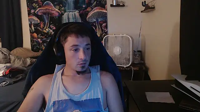 Snapshot of YoBlezz chatting on September 29, 2025, 4:06 am YoBlezz online show from September 29, 2025, 4:06 am