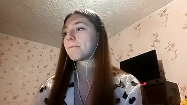 Snapshot of Sophiecuttie chatting on September 18, 2025, 1:35 pm Sophiecuttie online show from September 18, 2025, 1:35 pm