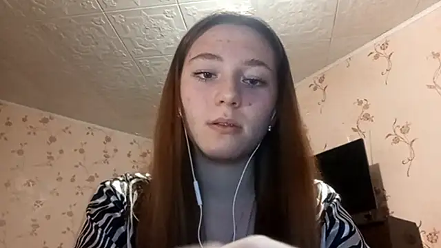 Snapshot of Sophiecuttie chatting on September 19, 2025, 3:24 pm Sophiecuttie online show from September 19, 2025, 3:24 pm