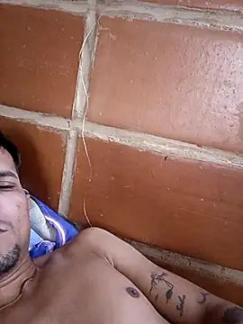 Snapshot of Yuni0r chatting on September 27, 2025, 4:56 pm Yuni0r online show from September 27, 2025, 4:56 pm