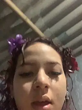 Snapshot of JezebelAsh2 chatting on November 3, 2025, 8:10 pm JezebelAsh2 online show from November 3, 2025, 8:10 pm