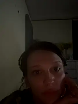 Snapshot of Crooked_Angel chatting on November 13, 2025, 10:47 am Crooked Angel online show from November 13, 2025, 10:47 am