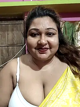 Snapshot of hotbhabhi011 chatting on September 25, 2025, 2:04 am hotbhabhi011 online show from September 25, 2025, 2:04 am