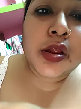 Snapshot of hotbhabhi011 chatting on October 13, 2025, 3:34 pm hotbhabhi011 online show from October 13, 2025, 3:34 pm