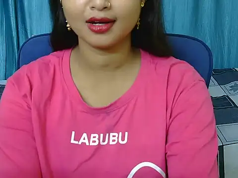 priya-kumari22 online show from September 24, 2025, 5:33 am