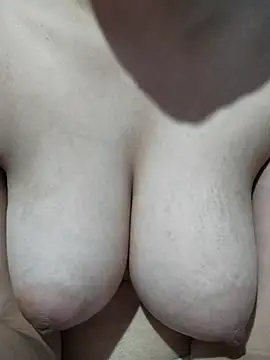 Snapshot of Haram-44 chatting on October 3, 2025, 12:07 am Haram-44 online show from October 3, 2025, 12:07 am