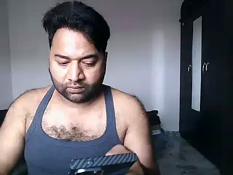 Snapshot of victorvicky69 chatting on September 17, 2025, 7:32 am victorvicky69 online show from September 17, 2025, 7:32 am