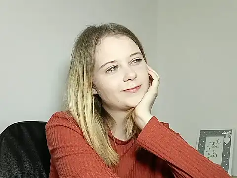 Snapshot of LydiaYoung chatting on September 29, 2025, 6:13 pm LydiaYoung online show from September 29, 2025, 6:13 pm