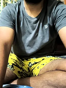 Snapshot of hunk7714 chatting on October 15, 2025, 8:42 pm hunk7714 online show from October 15, 2025, 8:42 pm