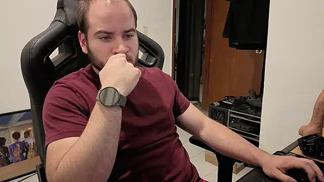 Snapshot of Paul00474 chatting on September 27, 2025, 2:16 am Paul00474 online show from September 27, 2025, 2:16 am