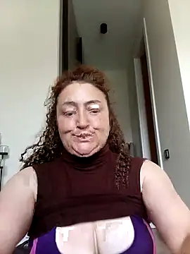 Snapshot of _ateslisinirsiz_ chatting on September 13, 2025, 2:28 pm ateslisinirsiz online show from September 13, 2025, 2:28 pm