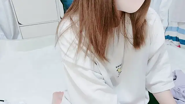 Snapshot of Hanachan_Gcup_ chatting on October 18, 2025, 1:34 pm Hanachan Gcup online show from October 18, 2025, 1:34 pm