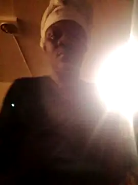 Snapshot of CrunchyxxSexy chatting on October 21, 2025, 10:21 pm CrunchyxxSexy online show from October 21, 2025, 10:21 pm