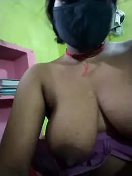 Snapshot of Bebo_Sweety143 chatting on October 5, 2025, 9:18 am Bebo Sweety143 online show from October 5, 2025, 9:18 am