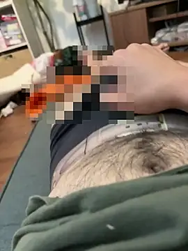 Snapshot of sukebegorilla chatting on October 25, 2025, 4:24 pm sukebegorilla online show from October 25, 2025, 4:24 pm