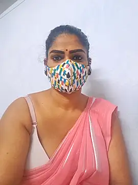 Snapshot of sherlin24 chatting on October 4, 2025, 5:00 pm sherlin24 online show from October 4, 2025, 5:00 pm