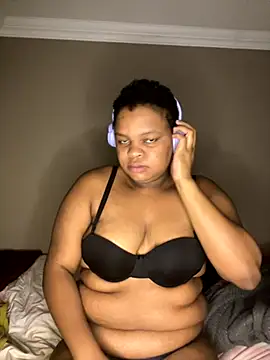 Snapshot of MamoM24 chatting on September 20, 2025, 10:49 am MamoM24 online show from September 20, 2025, 10:49 am