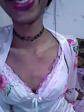 Snapshot of BunnyBloom25 chatting on November 3, 2025, 6:53 pm BunnyBloom25 online show from November 3, 2025, 6:53 pm