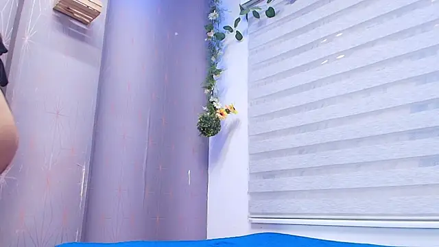 Snapshot of sofi_hils chatting on September 17, 2025, 11:56 am sofi hils online show from September 17, 2025, 11:56 am