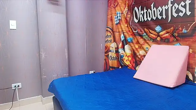 Snapshot of sofi_hils chatting on September 27, 2025, 11:59 am sofi hils online show from September 27, 2025, 11:59 am