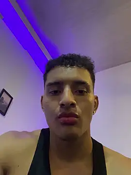 Snapshot of Smith_Fitness chatting on October 21, 2025, 12:28 pm Smith Fitness online show from October 21, 2025, 12:28 pm