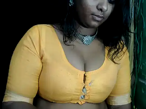 Snapshot of DearKimmi chatting on December 28, 2024, 4:09 pm DearKimmi online show from December 28, 2024, 4:09 pm