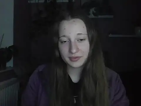 LindaPretty online show from October 7, 2025, 8:17 pm
