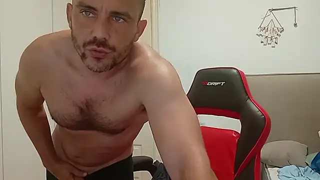 Captianamericablue online show from September 22, 2025, 8:44 pm