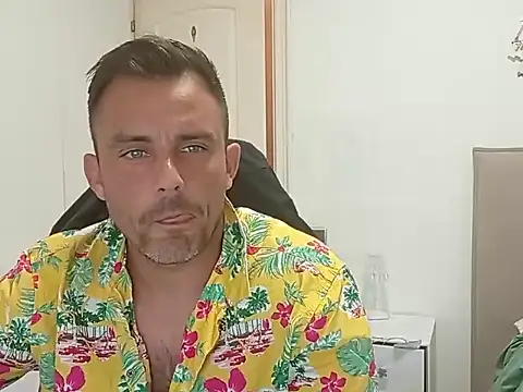 Captianamericablue online show from September 29, 2025, 3:28 pm