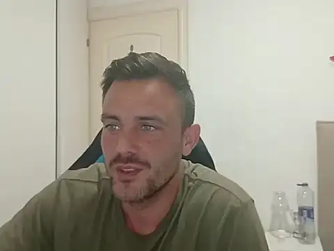 Captianamericablue online show from October 4, 2025, 8:51 pm