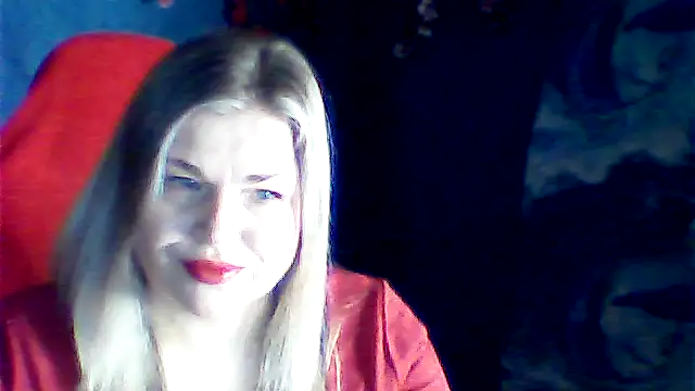 Snapshot of Nayvessa chatting on November 2, 2025, 11:12 am Nayvessa online show from November 2, 2025, 11:12 am