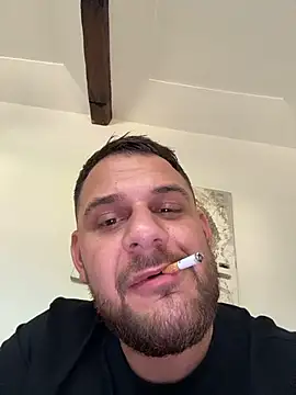 Snapshot of Fabiowe@xh chatting on October 2, 2025, 3:08 pm Fabiowexh online show from October 2, 2025, 3:08 pm