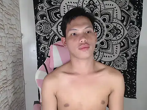 Snapshot of coxckydale chatting on October 12, 2025, 11:09 am coxckydale online show from October 12, 2025, 11:09 am