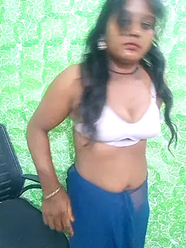 Snapshot of Rashmi_Pathak chatting on September 13, 2025, 2:33 am Rashmi Pathak online show from September 13, 2025, 2:33 am