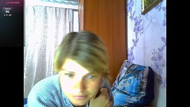 Snapshot of SaraSnow_ chatting on October 16, 2025, 7:26 pm SaraSnow  online show from October 16, 2025, 7:26 pm