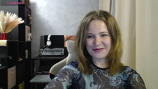 Snapshot of harpermoss chatting on September 10, 2025, 6:19 pm harpermoss online show from September 10, 2025, 6:19 pm