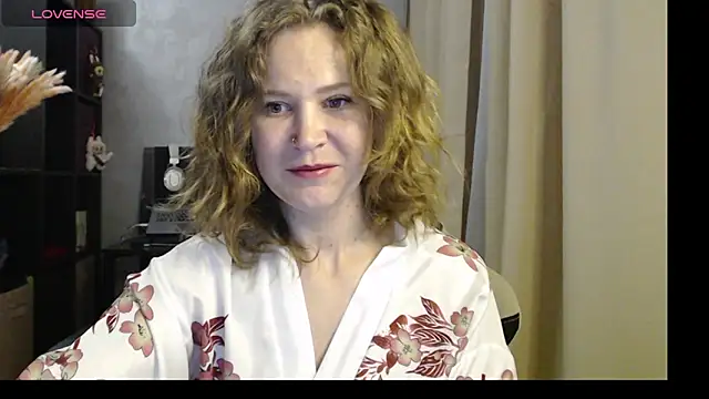 Snapshot of harpermoss chatting on September 13, 2025, 10:20 pm harpermoss online show from September 13, 2025, 10:20 pm