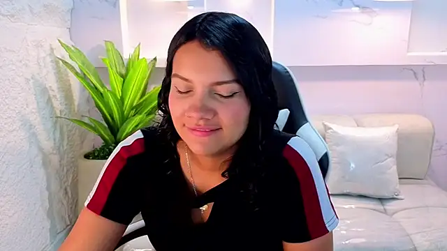Snapshot of antonela_tp chatting on September 19, 2025, 12:28 pm antonela tp online show from September 19, 2025, 12:28 pm