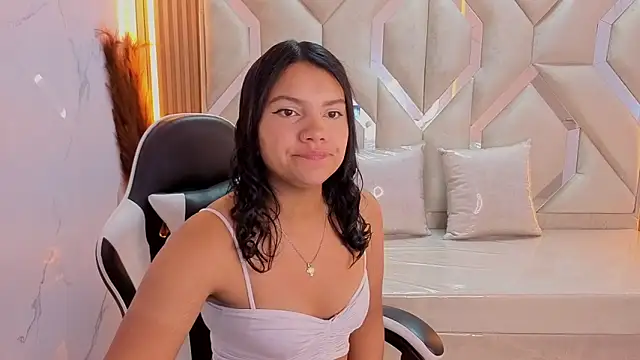 Snapshot of antonela_tp chatting on October 7, 2025, 12:57 pm antonela tp online show from October 7, 2025, 12:57 pm