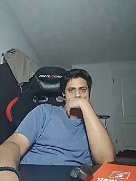 Snapshot of eyepach96 chatting on November 6, 2025, 1:17 am eyepach96 online show from November 6, 2025, 1:17 am