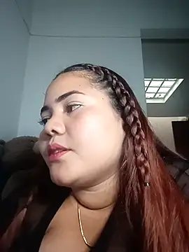 Snapshot of Gimena_off chatting on September 17, 2025, 7:26 pm Gimena off online show from September 17, 2025, 7:26 pm