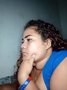 Snapshot of Gimena_off chatting on September 22, 2025, 2:57 am Gimena off online show from September 22, 2025, 2:57 am