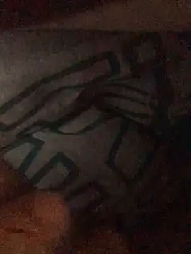 Snapshot of luzmelzinha chatting on September 21, 2025, 8:43 pm luzmelzinha online show from September 21, 2025, 8:43 pm