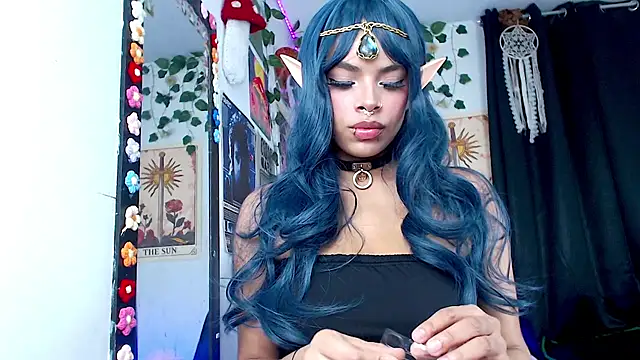 Snapshot of Raven_luv chatting on October 10, 2025, 1:15 am Raven luv online show from October 10, 2025, 1:15 am